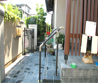 神戸市垂水区M邸玄関アプローチ